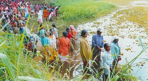 700 Villagers Revived This Dead River In Kerala After Almost A Decade