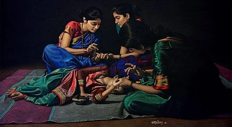 Mumbai Artist Is Creating Incredible Photorealistic Portraits Of Women In Pencil
