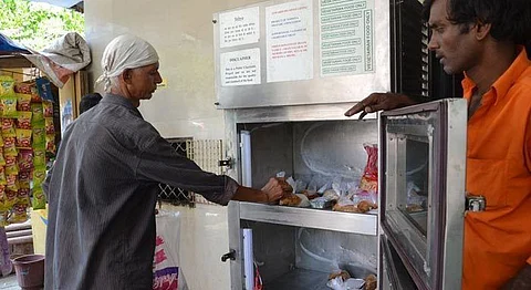 This Community Fridge in Mumbai Is Helping Feed The Hungry & Homeless