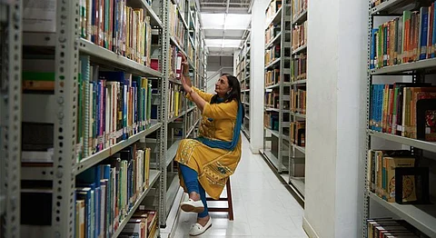 Profiles Of Mumbai Librarians And Their Dying Trade