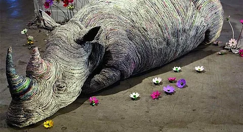 This Japanese Artist Creates Detailed Animal Sculptures Out Of Newspaper