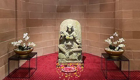 Ancient temple idol on way back to India from UK