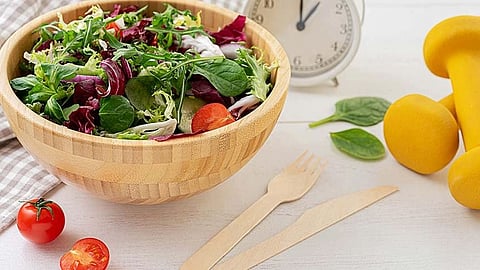 Pros & cons of intermittent fasting for women