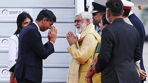 UK PM Rishi Sunak greeted with ‘Jai Siya Ram’, ‘Hanuman Chalisa’ in New Delhi