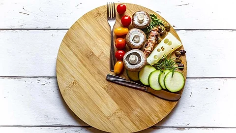 Intermittent fasting patterns can improve mood & sleep, study finds