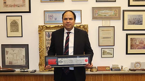 British Indian lawyer conferred prestigious Freedom of the City of London Award