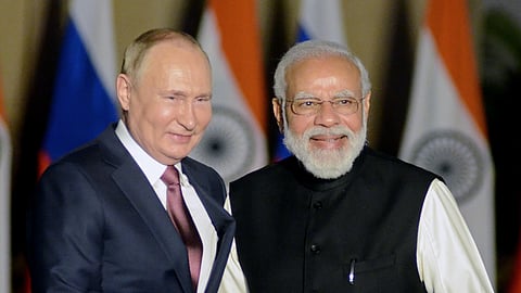 India, Russia to explore visa-free tourism exchange