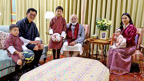Indian PM Modi welcomed to family dinner at Bhutan palace