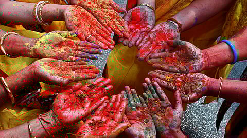 Holi promotes love, unity: Indian President leads festivities