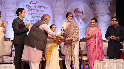Amitabh Bachchan honoured with Lata Mangeshkar Award