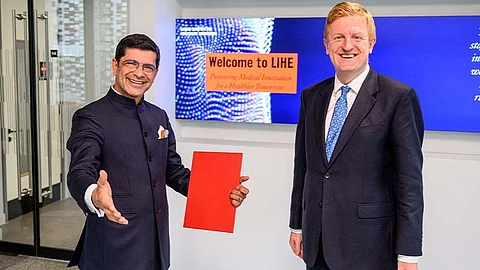Professor Shitij Kapur, Vice-Chancellor and President King’s College London, with UK Deputy PM Oliver Dowden CBE
