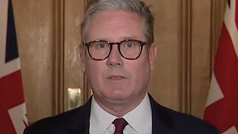 UK PM condemns far-right thuggery as anti-immigrant riots spread