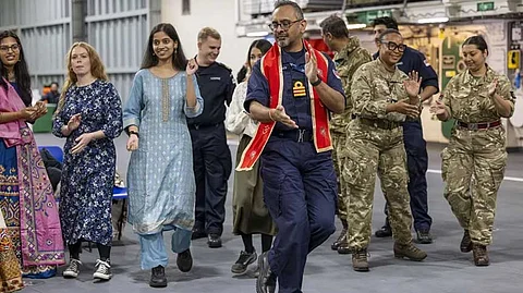 Royal Navy brings Navratri festivities aboard ‘HMS Queen Elizabeth’