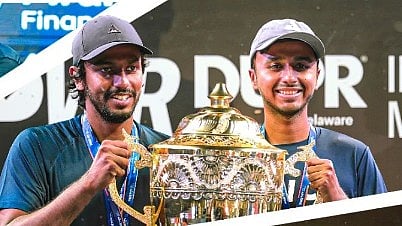 Indian duo beats Aussie-US pair to bag tennis Masters title