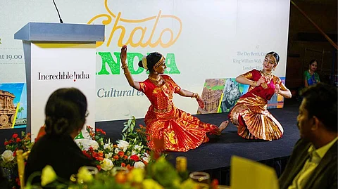 British Indians hailed as travel & tour ambassadors of Chalo India campaign