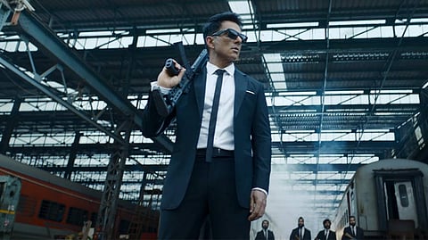 Actor Sonu Sood set for new year directorial debut with ‘Fateh’