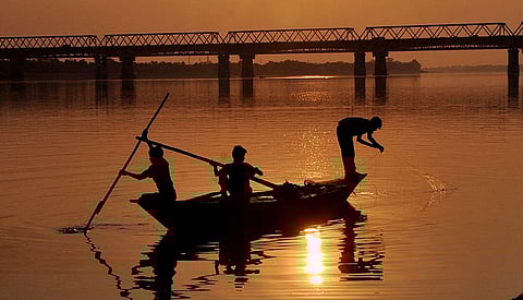 A calm before the storm? Fishermen in their boats at the Brahmaputra River in Guwahati. The India-China tension could move from the borders of Galwan to the rivers that separate the two nations.