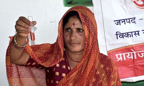 Water quality testing under Jal Jeevan Mission (Image: MoJS)