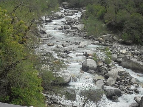 A stream in Uttarakhand. Source: TanayaPrapti via Wikimedia Commons.