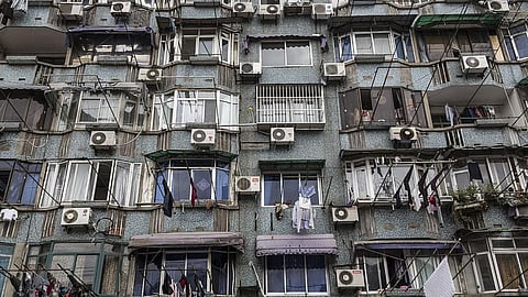 A series of air conditioning units on a building (Image: Pxfuel)