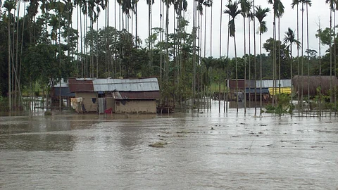 Addressing floods and droughts are different ends of the same spectrum. Collaboration between various water agencies and presenting a joint government response to the challenge is necessary. (Image: India Water Portal Flickr)