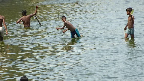 UN report suggests better management of water resources to ensure equity of water. (Image source: IWP Flickr photos)
