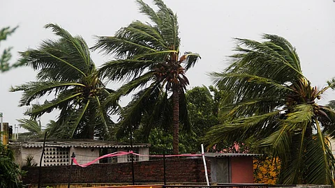 A severe cyclonic storm in progress. (Source: IWP Flickr photos)