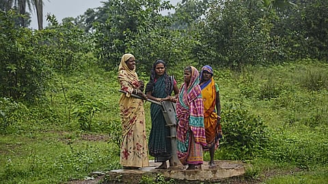 Women of Podapathar (Source: India Water Problem)