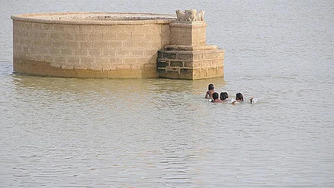 Waterbody in Bhuj, Gujarat (Picture courtesy: IWP Flickr)