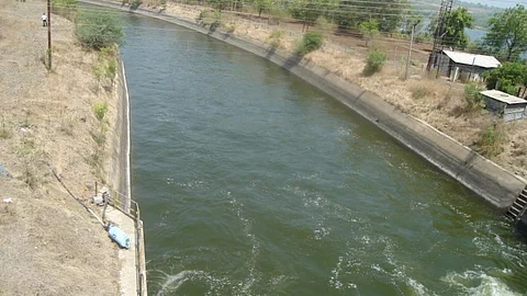 Irrigation canal from the Bhima dam, Maharashtra (Source: Nvvchar on Wikipedia)