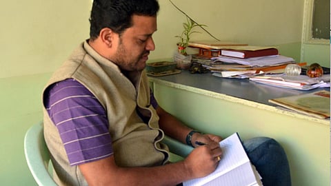 Jaideep Hardikar, 2013 Prem Bhatia Award recipient