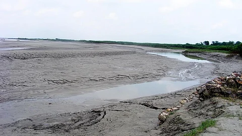 Kosi river, Bihar (Source:Wikipedia)
