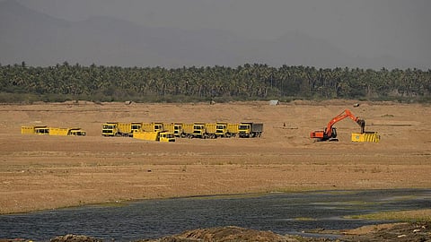 River sand is preferred for construction because it requires less processing. (Source: P Jeganathan/Wikimedia Commons)