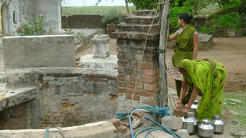 Women and girls spend a considerable amount of their time in fetching water. (Image: Romit Sen)