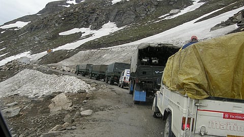 Rohtang pass (Source: Wikimedia Commons)