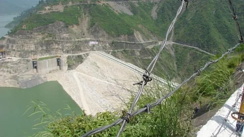 Tehri dam in the lean season (Source: IWP Flickr Photos)
