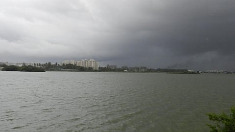 Jakkur Lake brims in the monsoon. Photo courtesy S. Vishwanath