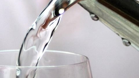 Safe drinking water, a scarce resource (Source: Wikimedia Commons)