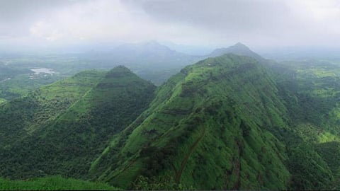Western Ghats during the wet season. (Photo courtesy: Arne Huckelheim)