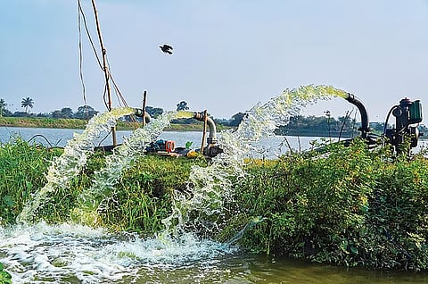 देश की जीवन रेखा एक्वीफर्स बेहद दबाव में