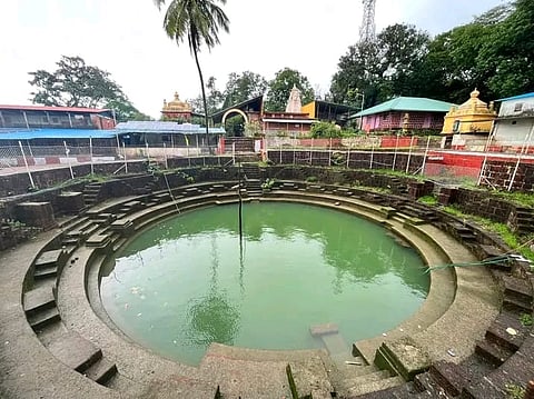 महाराष्ट्र के रायगढ़ ज़िले के अलीबाग कस्बे में एक स्टेपवेल (बाबड़ी)