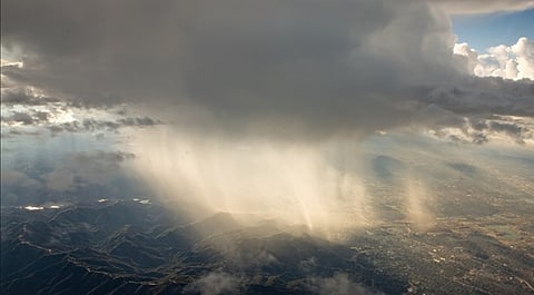 बादल फटने पर एक छोटे से इलाके में बहुत कम समय में प्रचंड बारिश होने से अकसर भयंकर सैलाब आ जाता है।