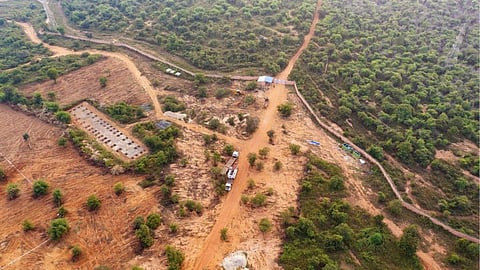 मिर्ज़ापुर के उस क्षेत्र का एरियल व्यू जहॉं पावर प्लांट बनाने की तैयारी है