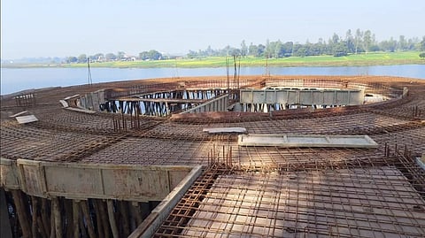 बाराबंकी की भगहर झील पर महादेवा इको टूरिज्म स्थल के काम पर एनजीटी के आदेश से रोक लग गई है। 