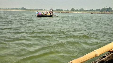 बिहार की नदी-प्रणाली भारत की सबसे विस्तृत नदी प्रणालियों में से एक है। राज्य का लगभग पूरा भूभाग गंगा नदी बेसिन में आता है।