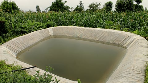 भूमि जल में वृद्धि के लिए वर्षा जल के संचयन की तकनीकें, फोटो क्रेडिट- wikipedia