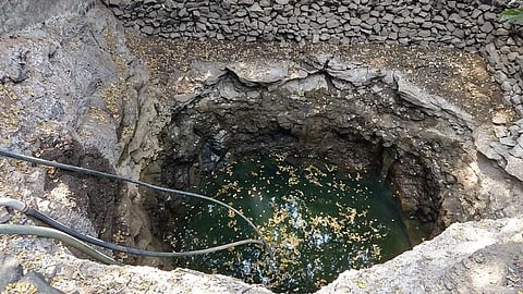 रंदुल्लाबाद, महाराष्ट्र में एक सिंचाई कुआँ। छवि स्रोत: इंडिया वाटर पोर्टल