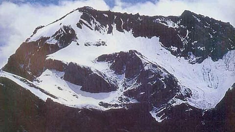 ओम पर्वत (साभार - विकिपीडिया)