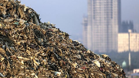 कूड़े का पहाड़