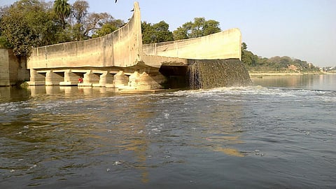 गंगा में नाला